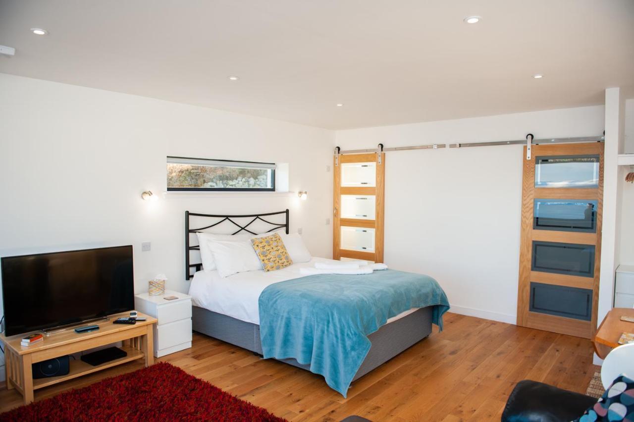 Croft 7 Geary Self Catering Studio With Stunning Sea Views Экстерьер фото